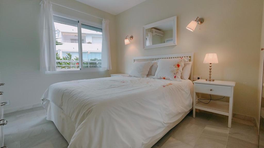 Apartamento Estrelicia III Marbella Exterior foto