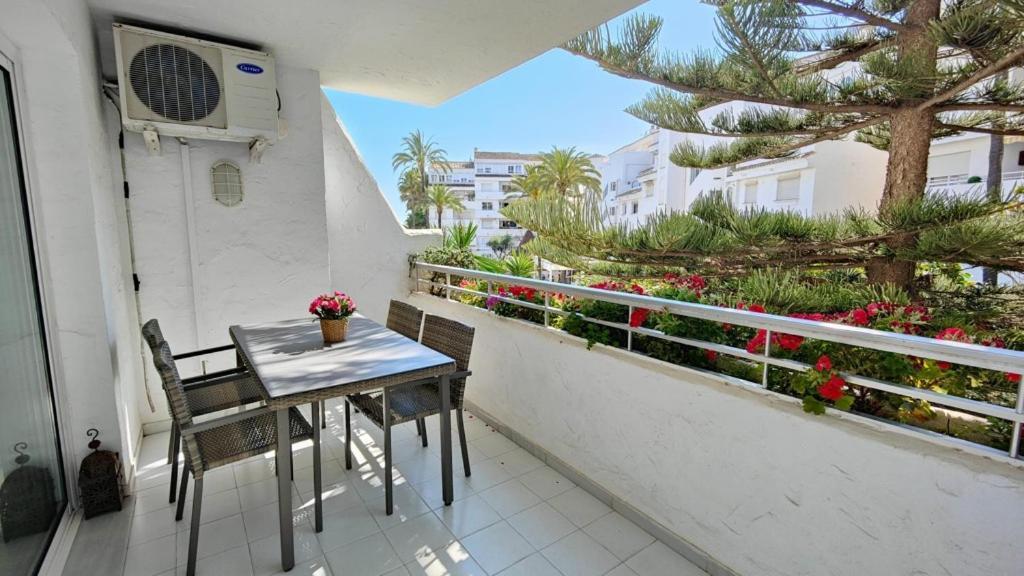 Apartamento Estrelicia III Marbella Exterior foto